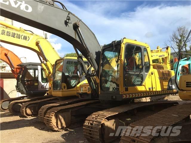 Volvo EC210B Гусеничні екскаватори