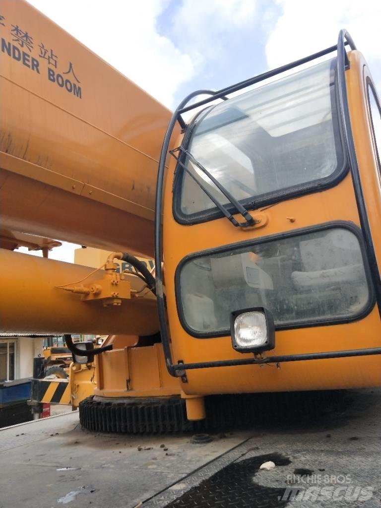 XCMG QY70T автокрани