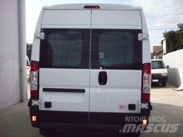 Fiat Ducato Lwbmed Панельні фургони