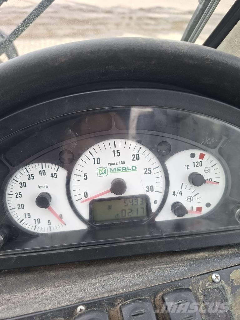 Merlo P 75.9 Телескопічні підйомники