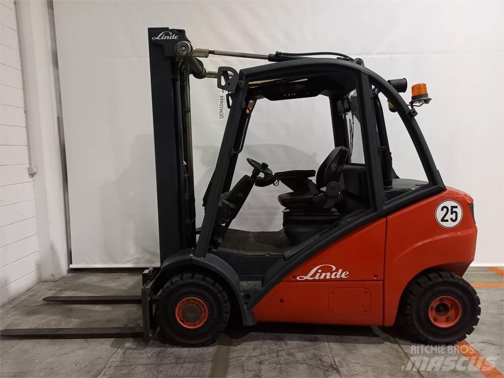Linde H25D Дизельні навантажувачі