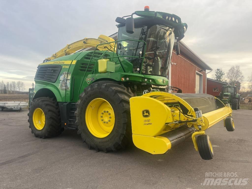 John Deere 9700i Кормозбиральні комбайни