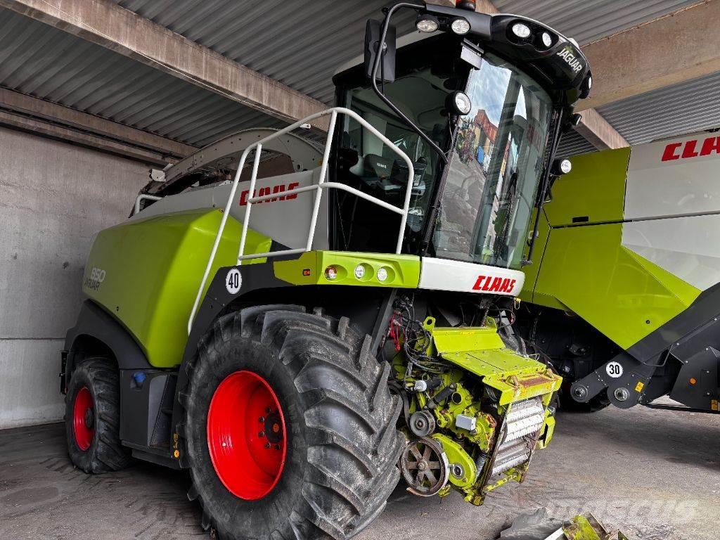CLAAS Jaguar 850 Кормозбиральні комбайни