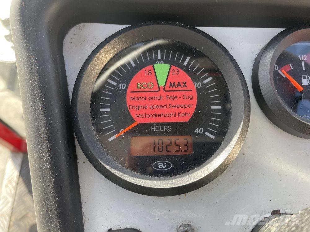 Timan VPM 3400 Підмітальні машини