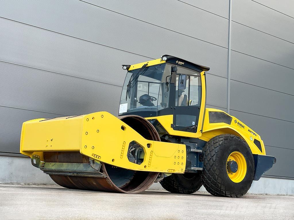 Bomag BW 216 D-5 Грунтові котки