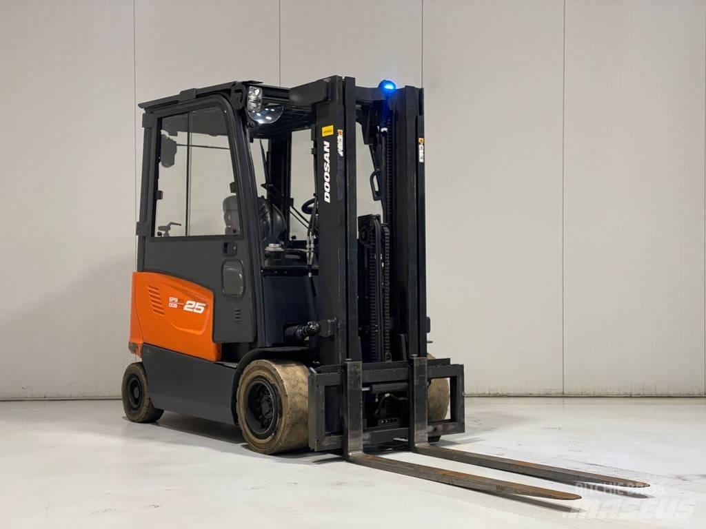 Doosan B25X-7 Електронавантажувачі