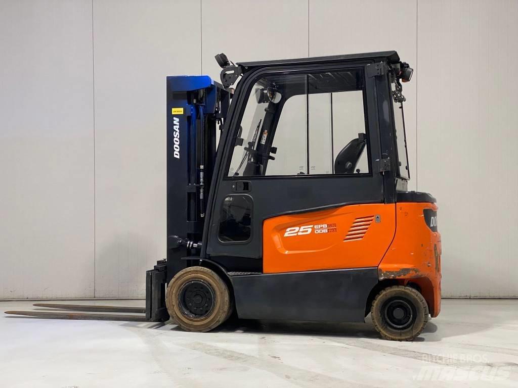 Doosan B25X-7 Електронавантажувачі