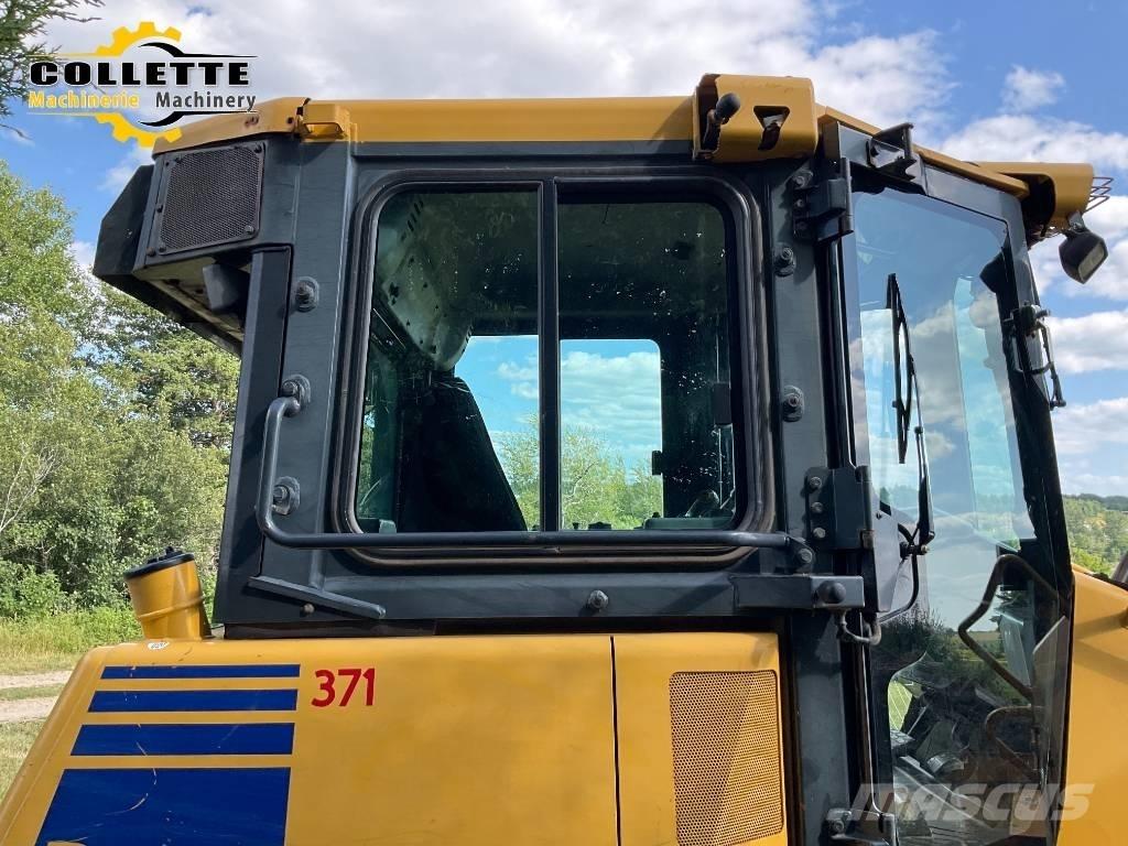 Komatsu D 39 EX Гусеничні бульдозери