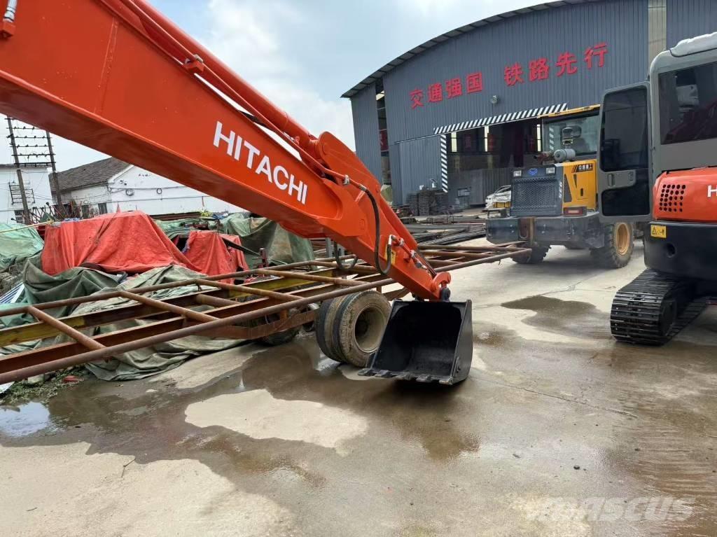 Hitachi Zaxis 60 Гусеничні екскаватори