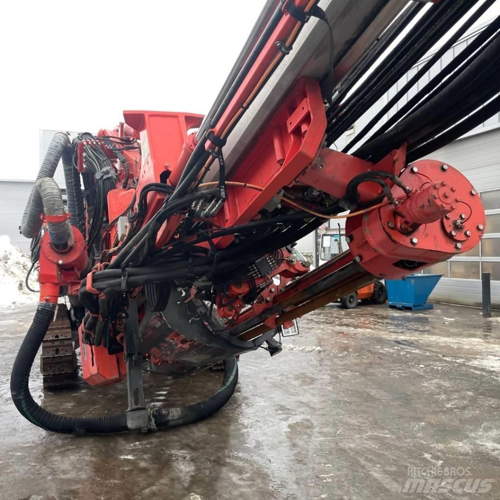 Sandvik DX800i Свердлильні установки
