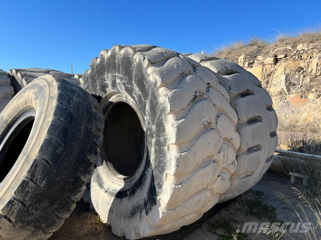 CAT 990 II Фронтальні навантажувачі