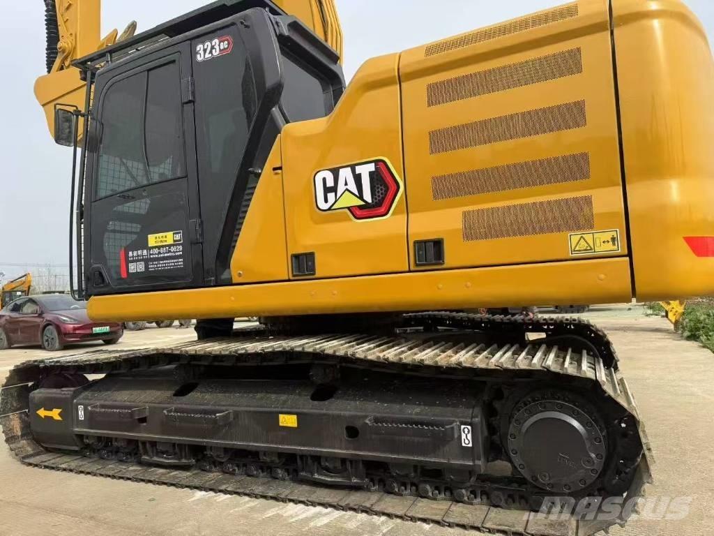 CAT 323GC Гусеничні екскаватори