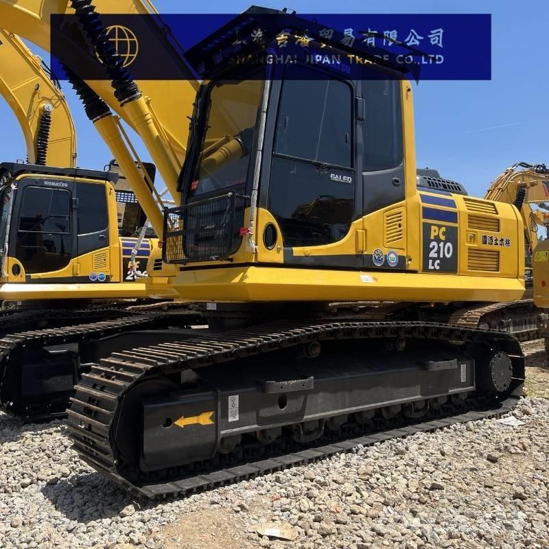 Komatsu PC 210 Гусеничні екскаватори