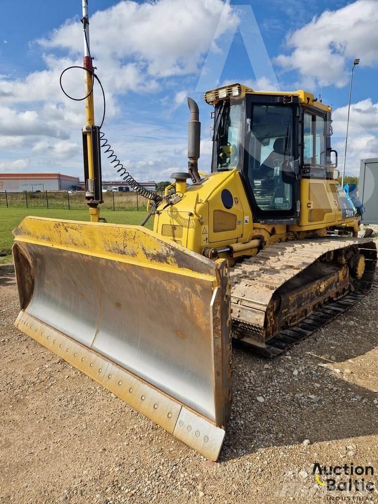 Komatsu D51PX-22 Гусеничні бульдозери