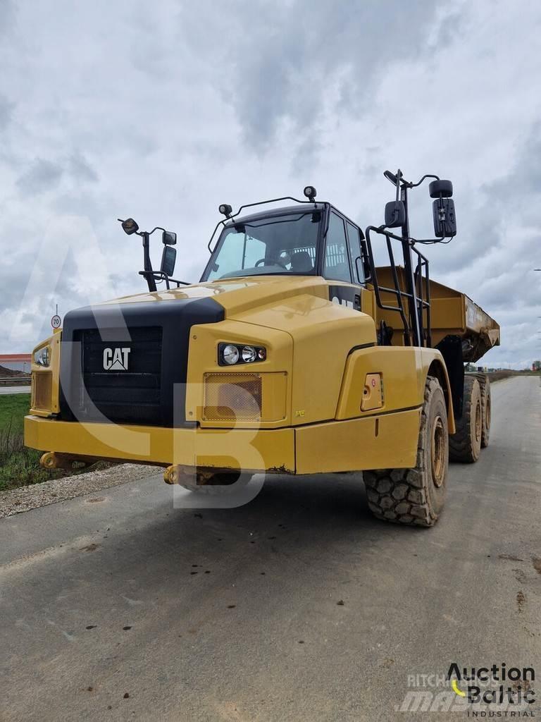 CAT 735C Зчленовані самоскиди