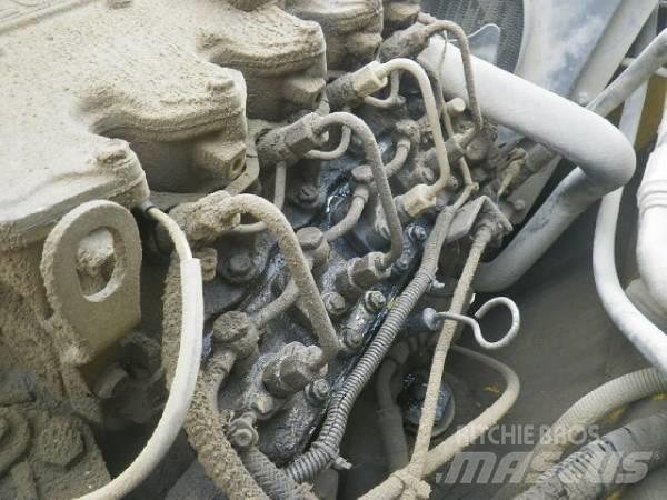 Sakai TW500 Грунтові котки