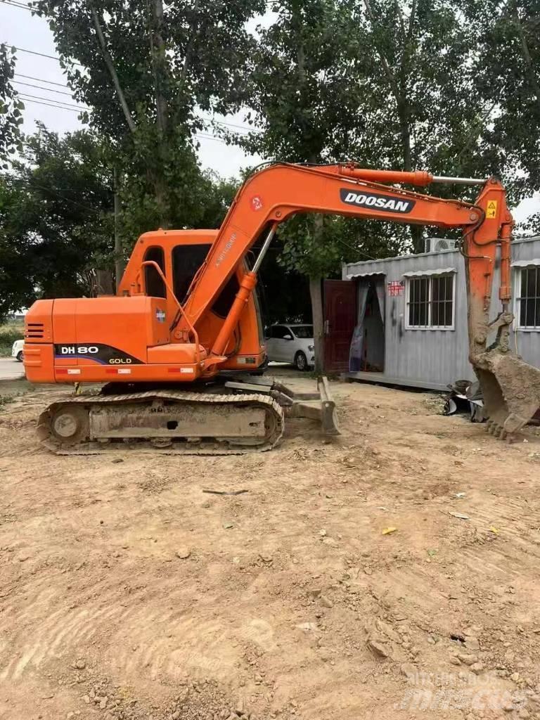 Doosan DH 80 Гусеничні екскаватори