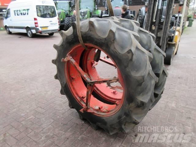 Goodyear 13.6/36 Колеса