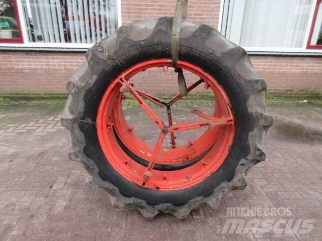 Goodyear 13.6/36 Колеса
