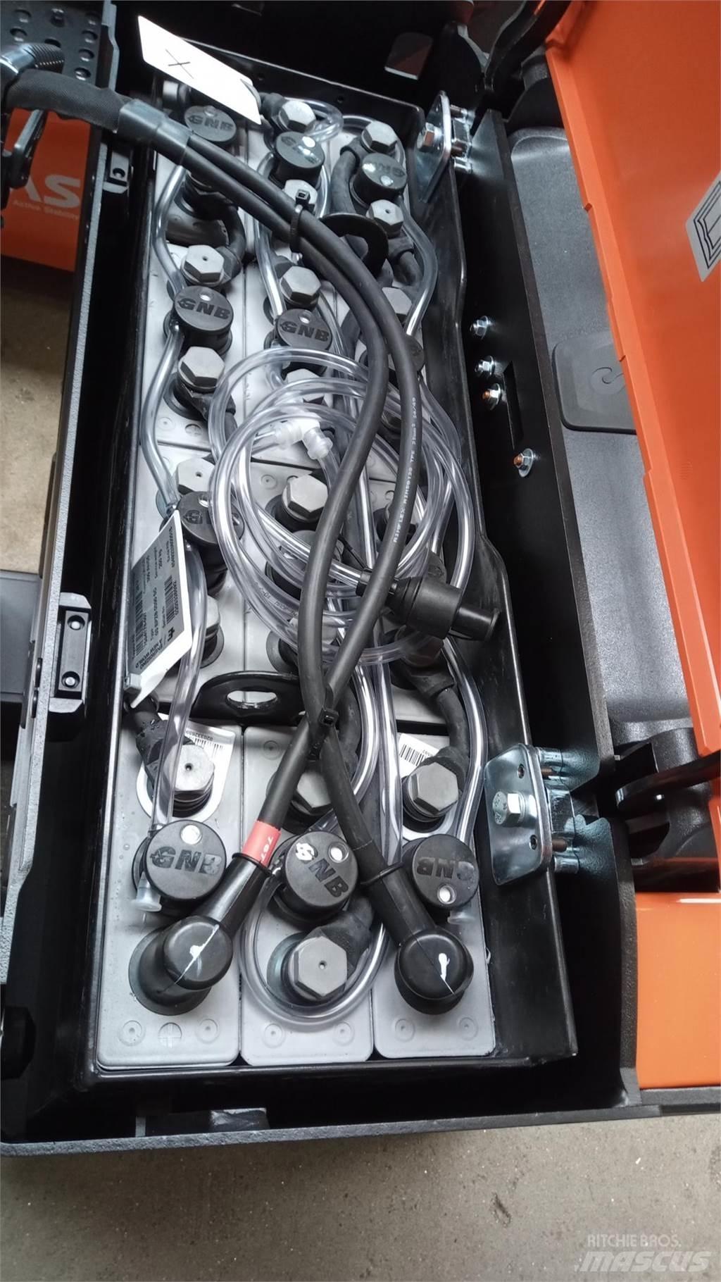 Toyota LPE200B Штабелери