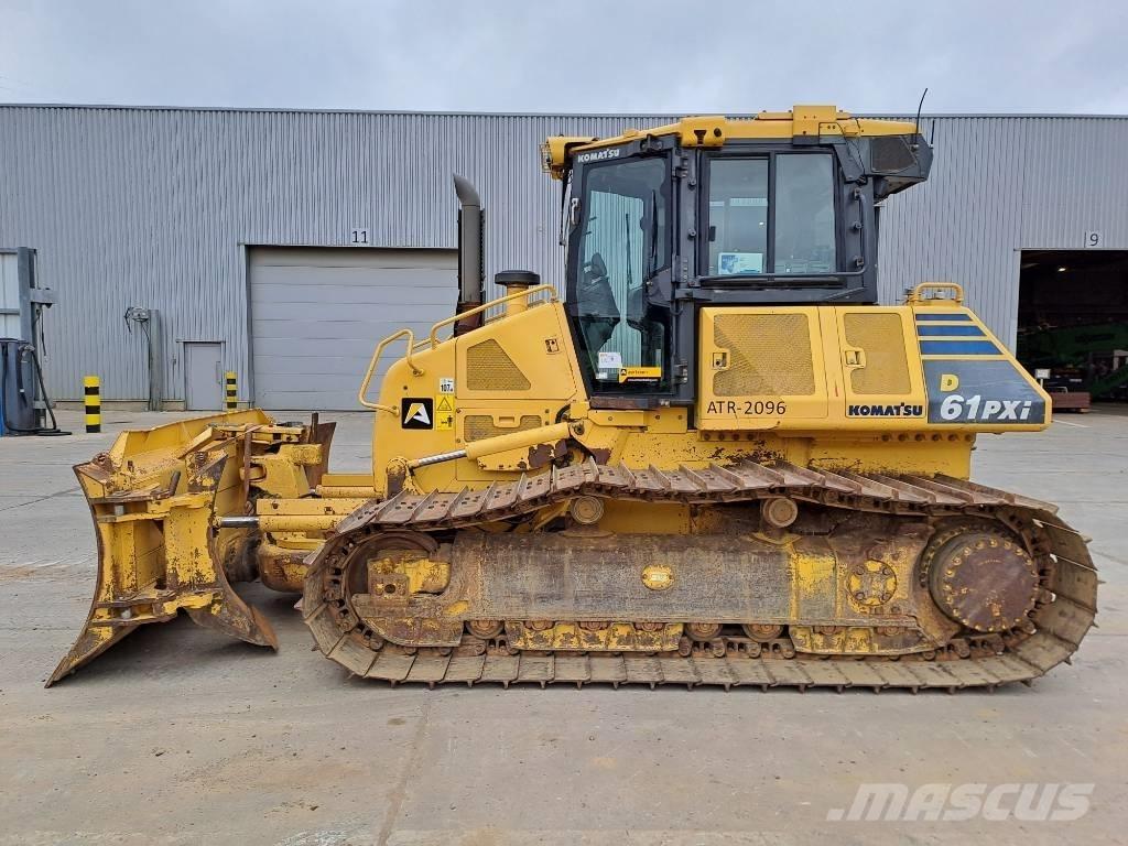 Komatsu D61PXI-23 Гусеничні бульдозери