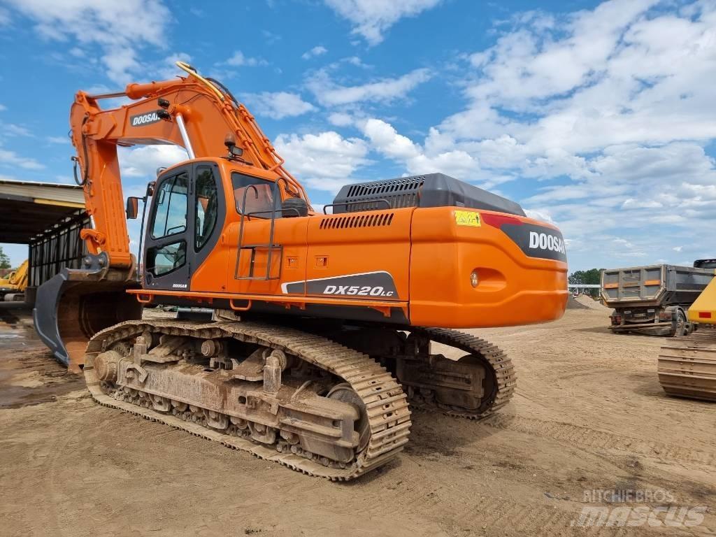 Doosan DX 520 LC Гусеничні екскаватори