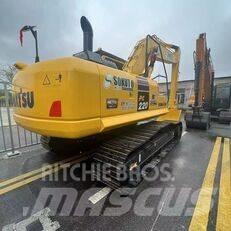 Komatsu PC 220 Гусеничні екскаватори