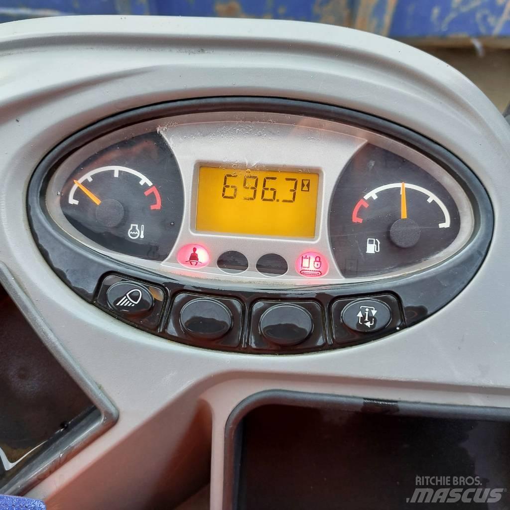 Doosan DX 17 Колісні екскаватори