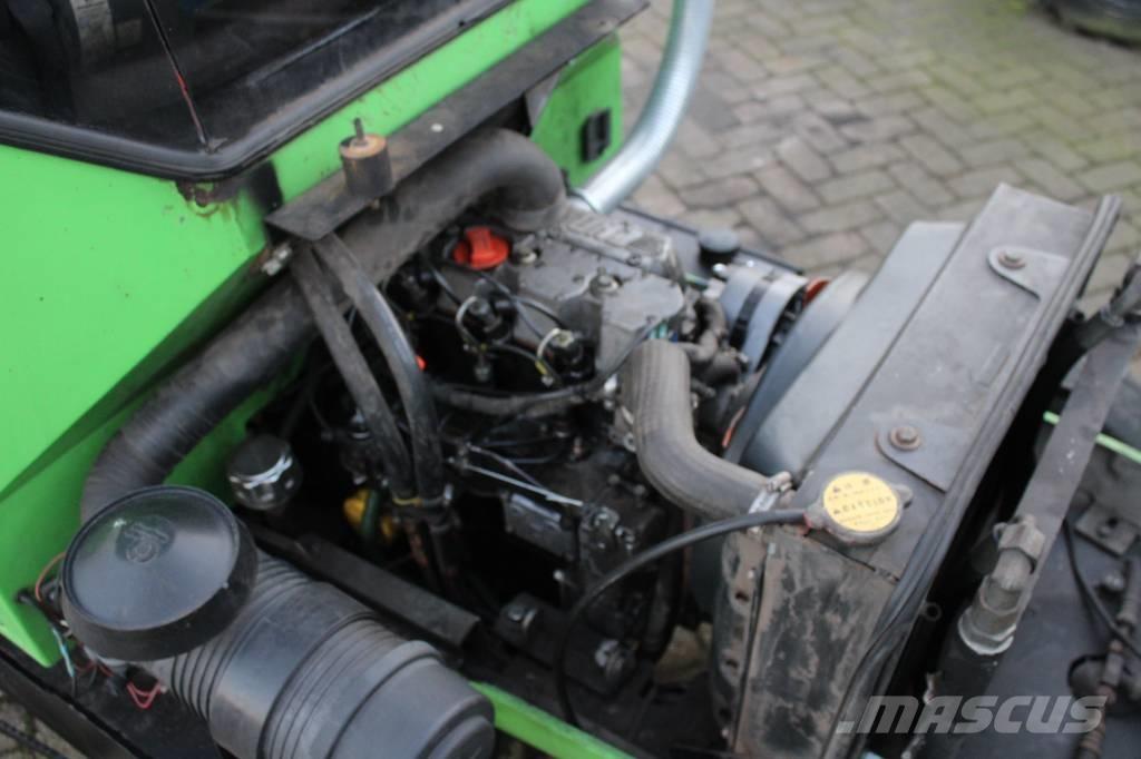 LM Trac 285 Різцетримачі для комунальних служб