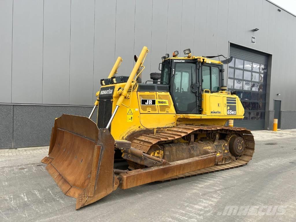 Komatsu D 65 WX-18 Гусеничні бульдозери