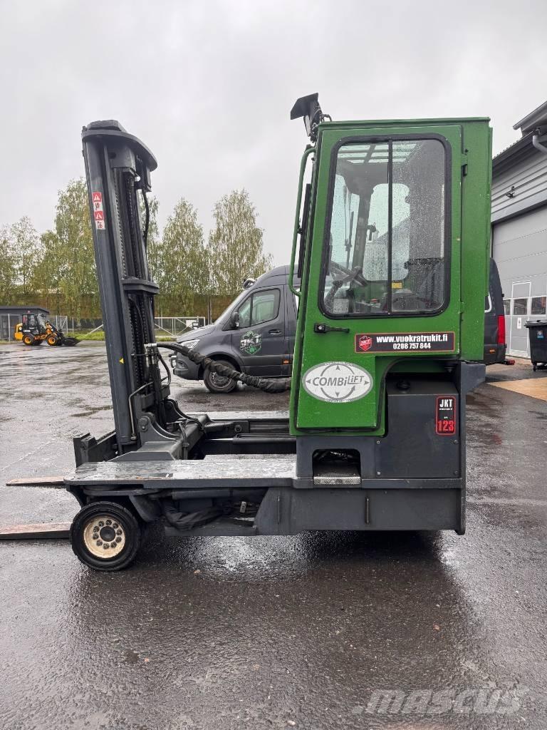 Combilift C 4000 Чотириходові річ-траки