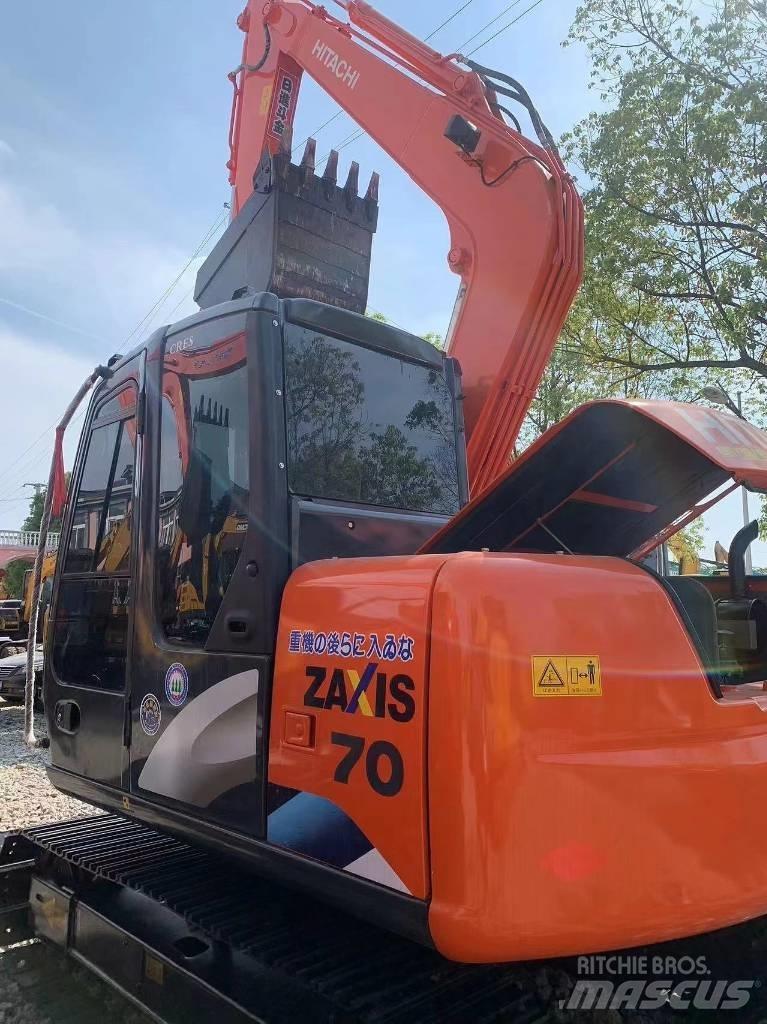 Hitachi ZX70 Міні-екскаватори < 7т