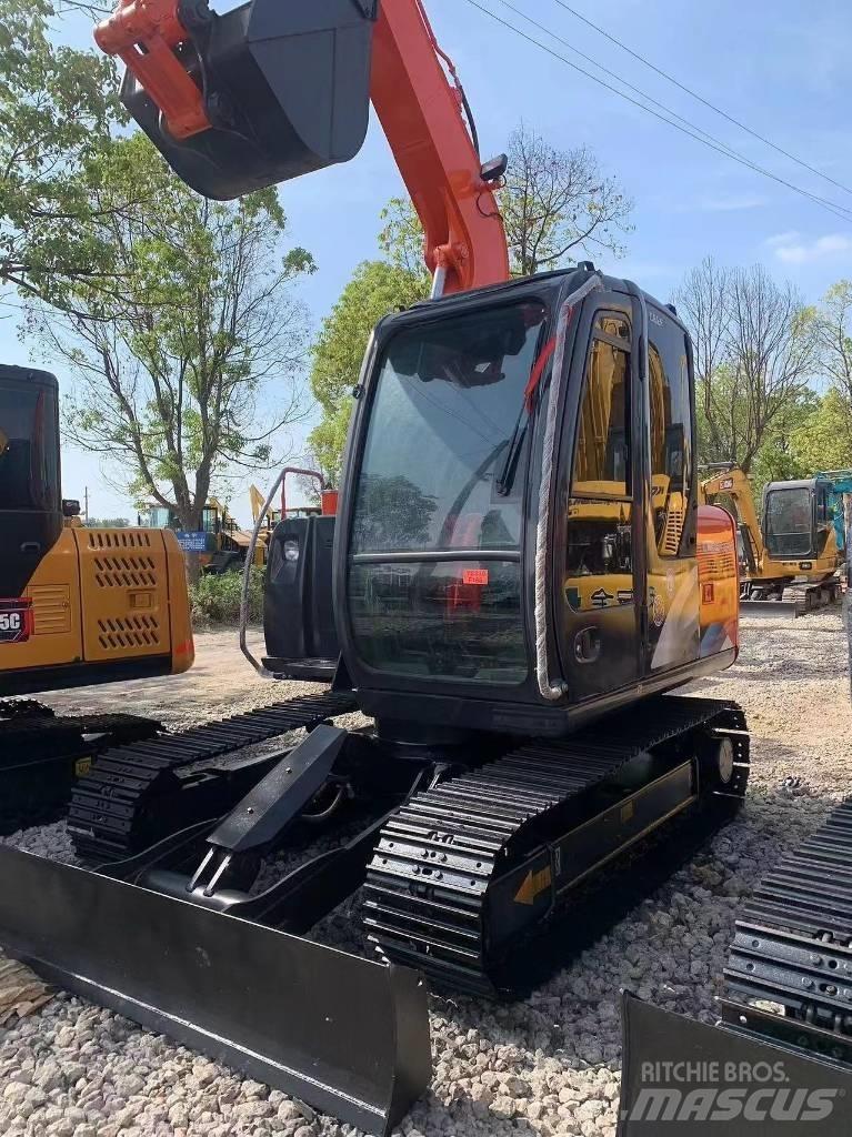Hitachi ZX70 Міні-екскаватори < 7т