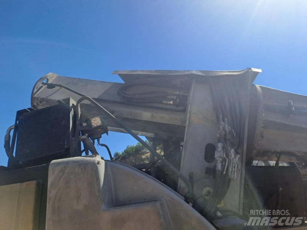 Gradall XL 4200 III Підземні навантажувачі