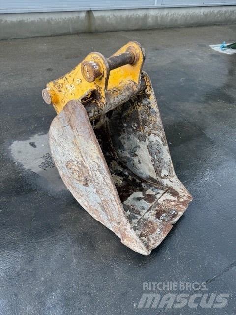 JCB 7-8 TON Траншейні екскаватори