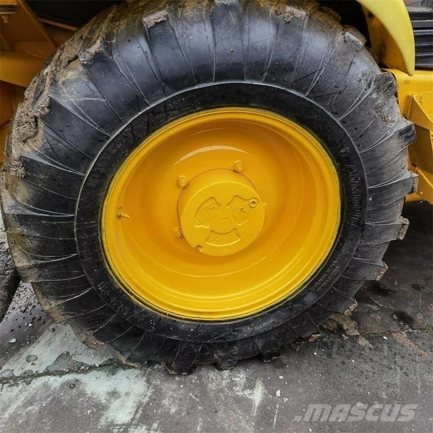 JCB 4CX Екскаватори-навантажувачі