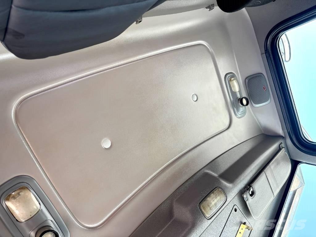 Peterbilt 389 Тягачі