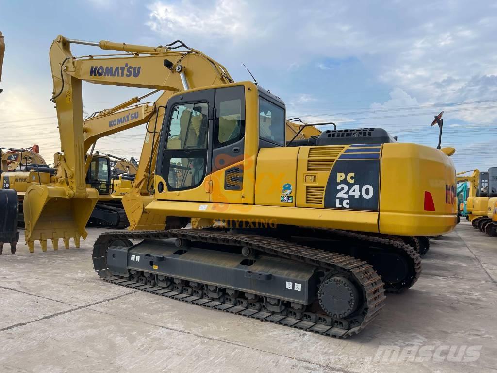 Komatsu PC 240 Гусеничні екскаватори