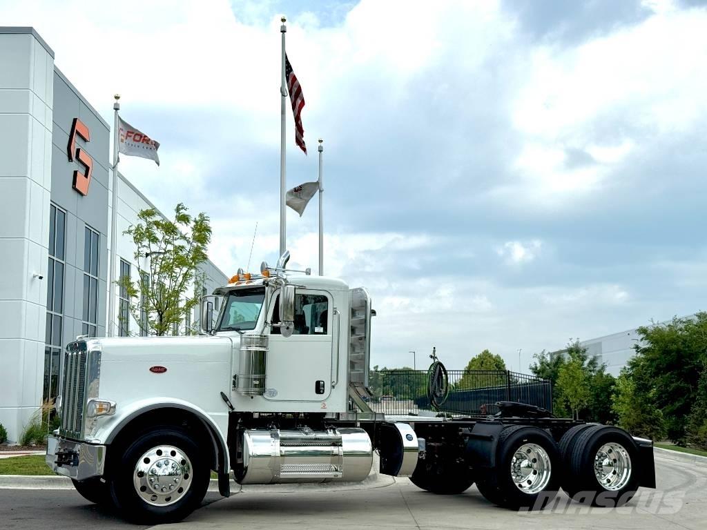 Peterbilt 389 Тягачі