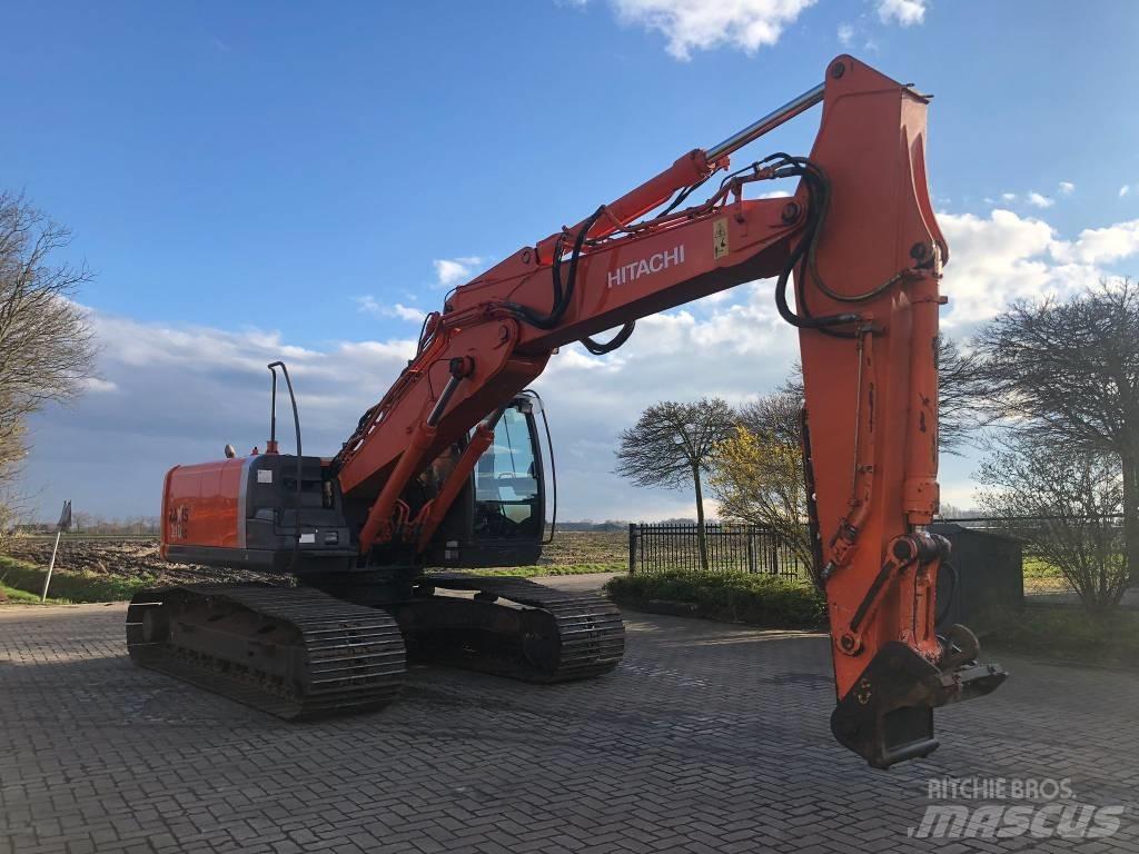 Hitachi ZX 210 LC-3 Гусеничні екскаватори