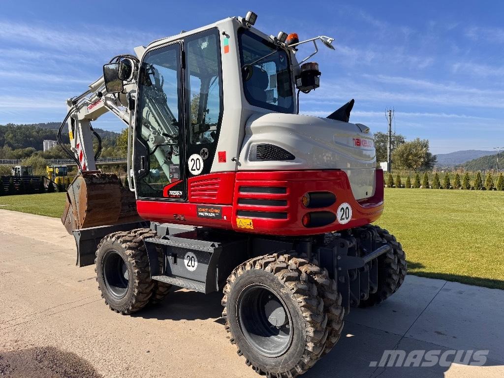 Takeuchi TB 295 W Колісні екскаватори