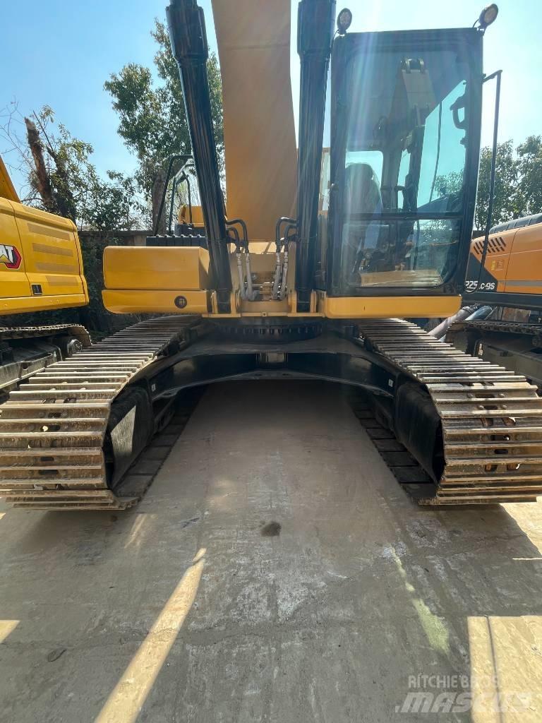 CAT 330 GC Гусеничні екскаватори