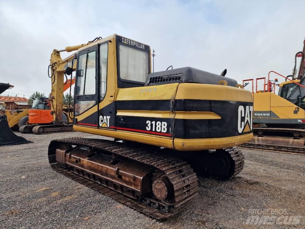 CAT 318 B L Гусеничні екскаватори