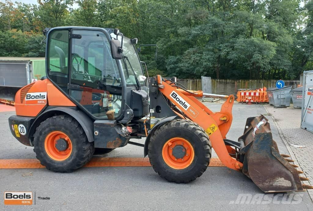 Komatsu WA 70-7 Фронтальні навантажувачі