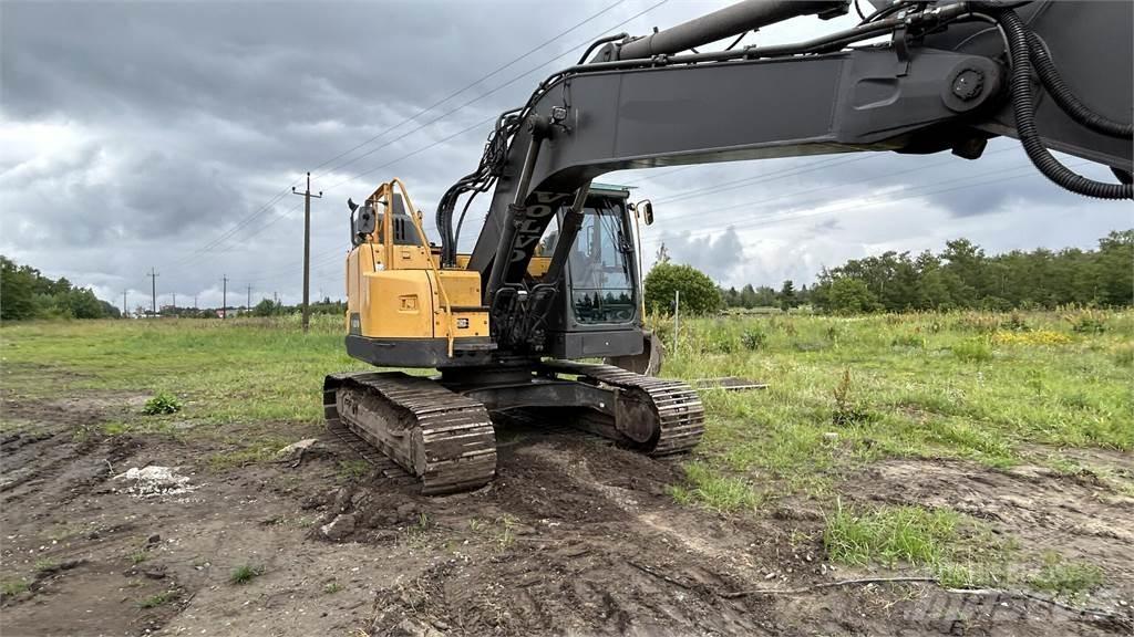 Volvo ECR 235EL Гусеничні екскаватори