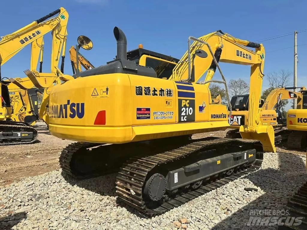 Komatsu PC 210-8 Гусеничні екскаватори