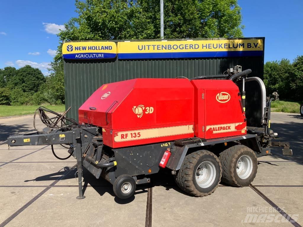 Vicon RF135 Balepack Рулонні прес-підбирачі