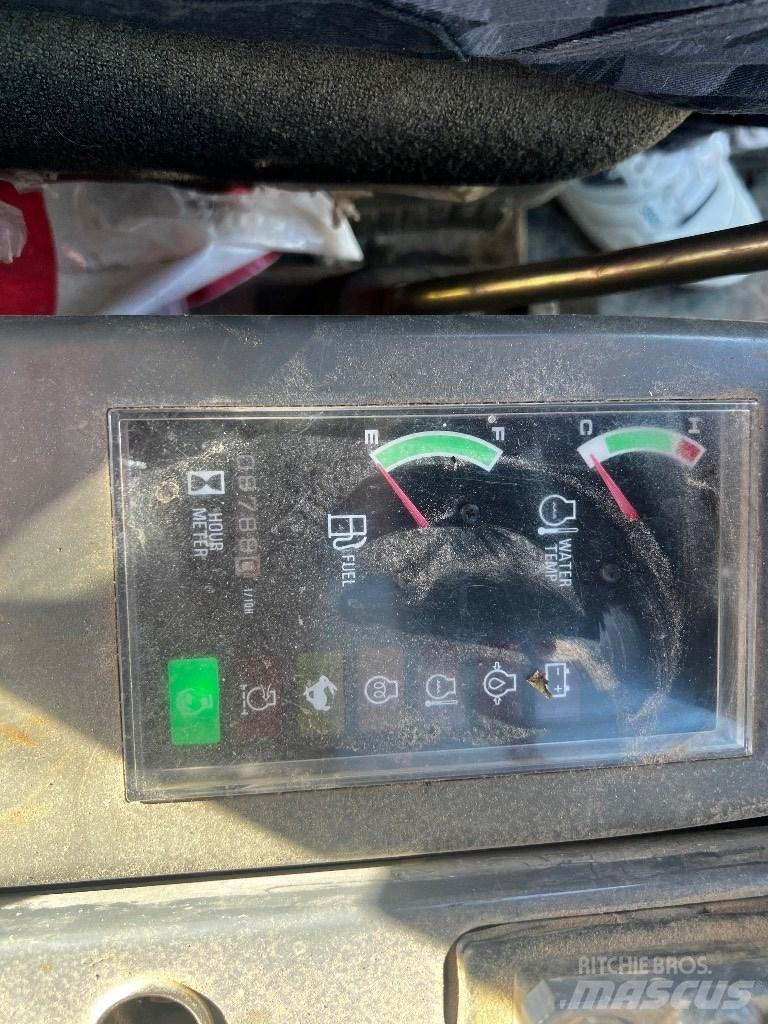 Takeuchi TB 180 FR Середні екскаватори 7т. - 12т.