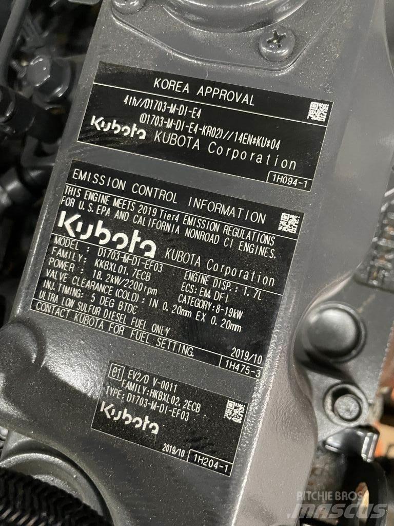 Kubota D1703 Двигуни