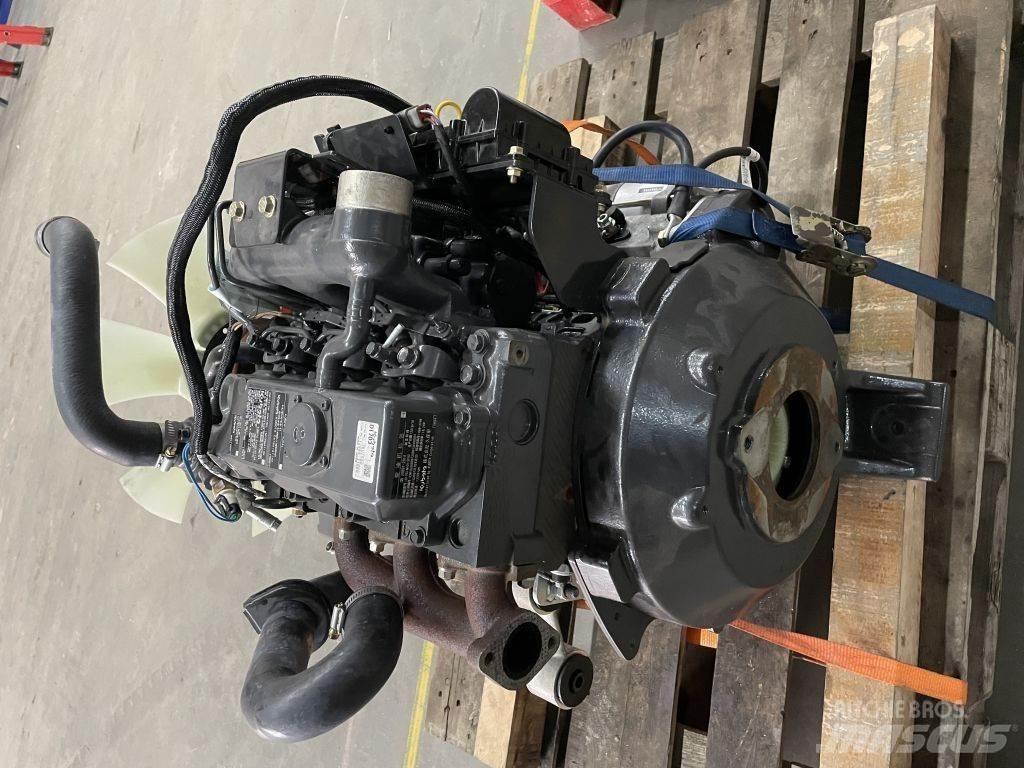 Kubota D1703 Двигуни